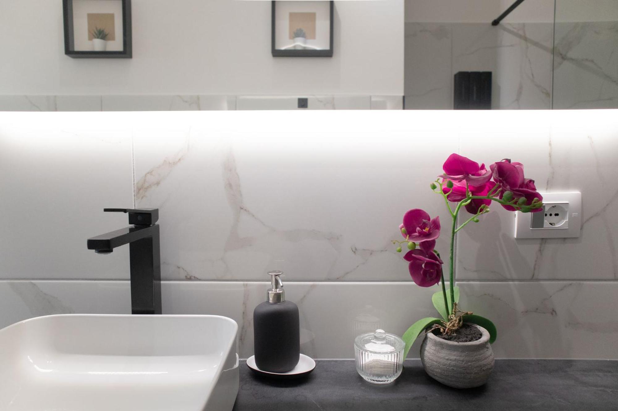 Sara'S Home - Modern Apartment Near Metro, Perfect For Families And Groups In Rome Extérieur photo